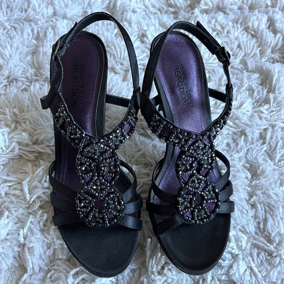 Kenneth Cole Reaction Black-Purple Satin Beaded 4" Heels (Size 6) - Picture 8 of 9